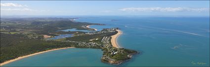 Sarina Beach - Campwin Beach - Grasstree Beach - QLD (PBH4 00 18814)